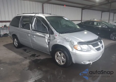 2005 Dodge Grand Caravan Sxt z USA, uszkodzony, nr VIN 2D4GP44LX5R193604